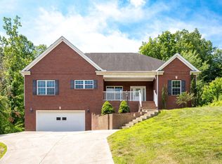 6508 Flagstone Dr, Ooltewah, TN 37363
