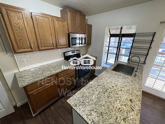 2nd image of 2062 Jasmine Rd