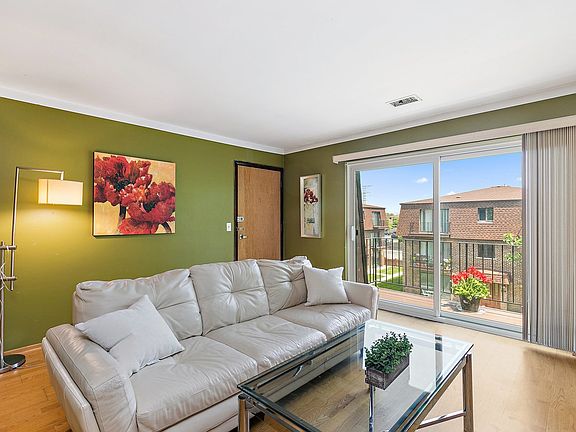 3rd image of 9818 Bianco Ter APT E