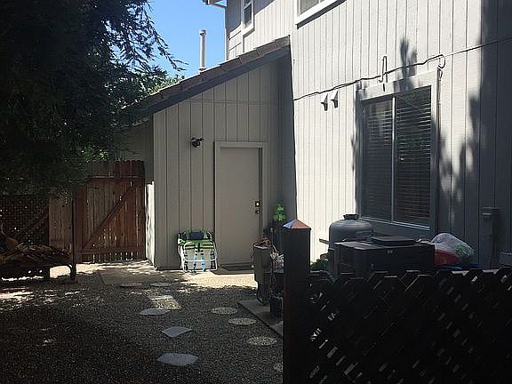 Side yard area