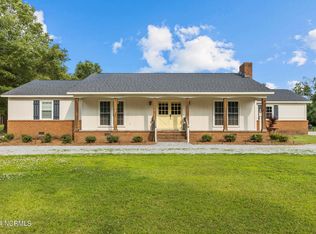 1035 Tucker Rd, Grimesland, NC 27837