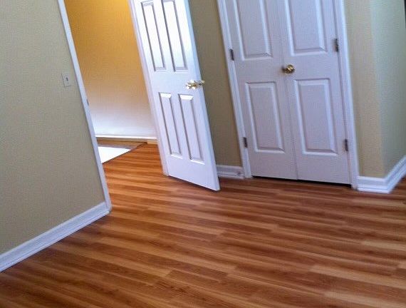 5th image of 119 Barry Ave