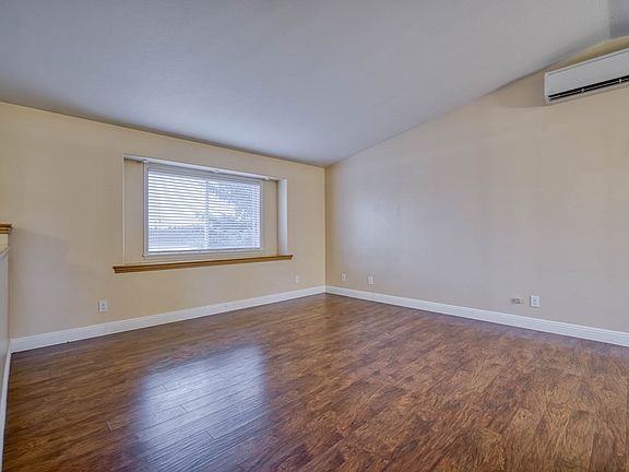 5th image of 2530 Genevieve Way