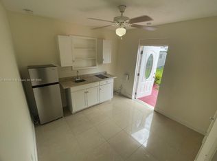 12520 W Randall Park Dr, Miami, FL 33167