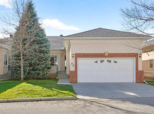 80 NE Sierra Morena Lndg SW, Calgary, AB T3H4K4