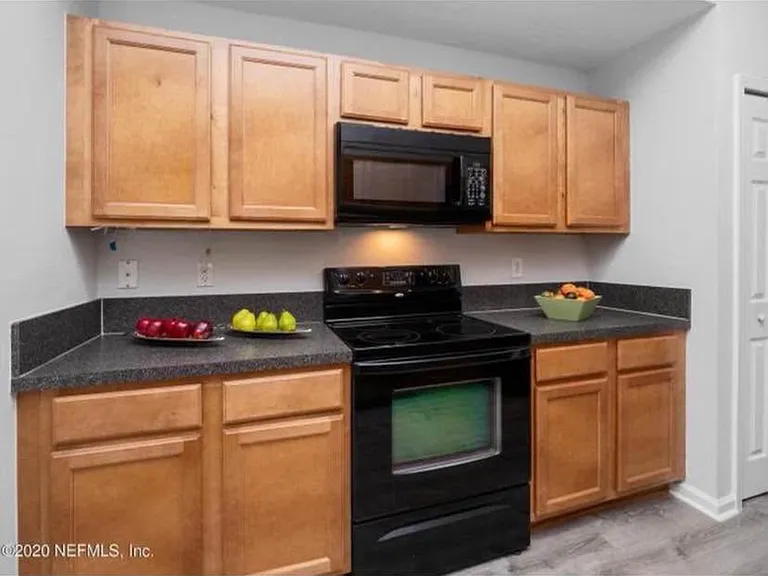 7920 Merrill Rd #506 — Photo 2