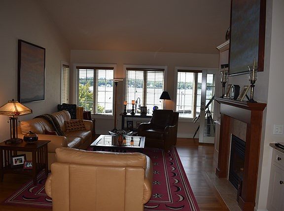 3rd image of 217 N 1st Ave Suite 8