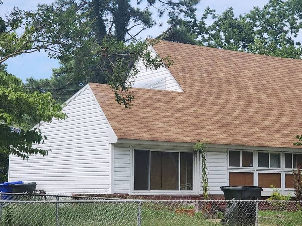 1st image of 1812 Hartford Dr