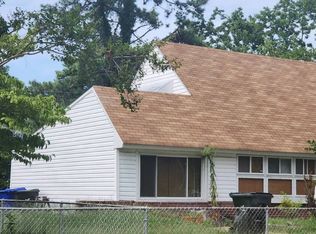 1812 Hartford Dr, Norfolk, VA 23518