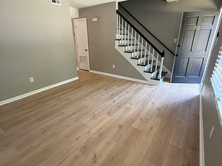 1405 Harth Dr #A — Photo 5