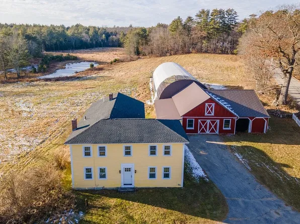 3 Pleasant Street, Chichester, NH 03258