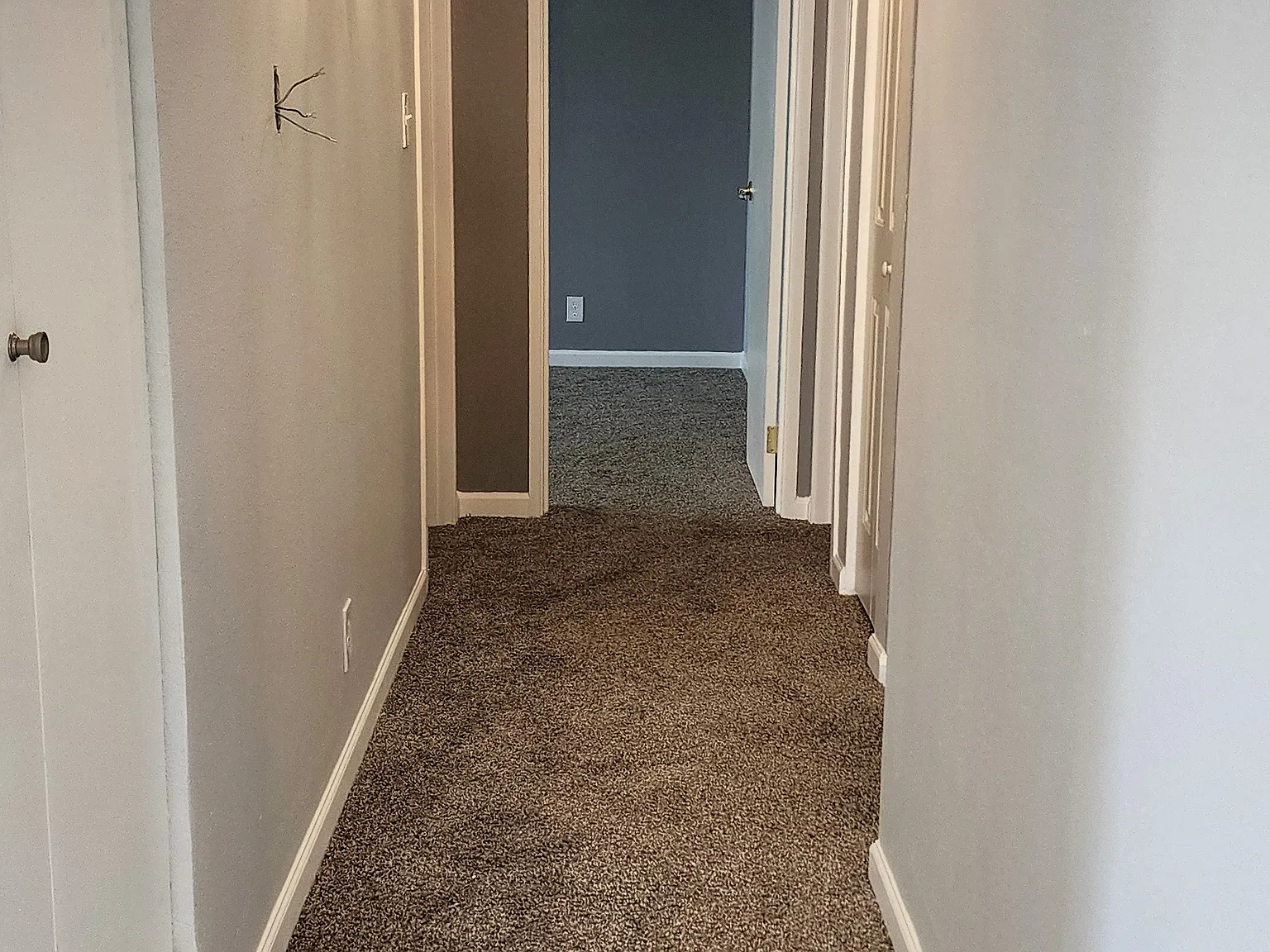 2 bed, 952 sqft, $2,100 — Photo 3