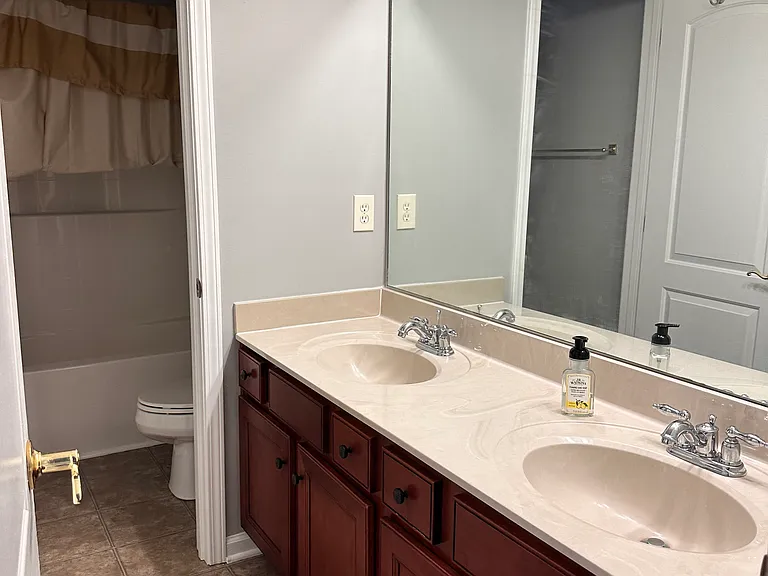 249 Hays Blvd — Photo 37