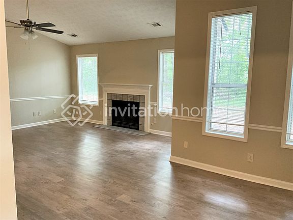 3rd image of 319 Winding Woods Trl