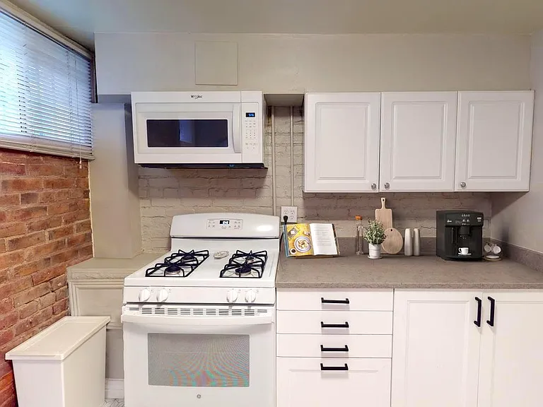 This image shows a virtually furnished space. This space comes unfurnished.