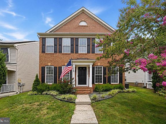 2nd image of 2488 Port Potomac Ave