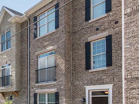 4th image of 512 Maryland Ave #105