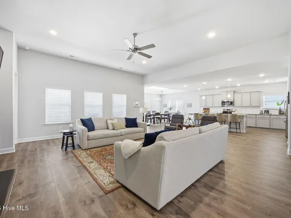 2745 Luna Lane, Winterville, NC 28590