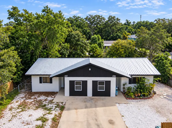 4749 David Ave #A, Sarasota, FL 34234