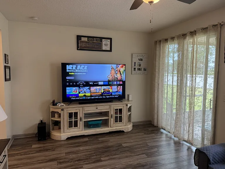 670 Grover Ln — Photo 11
