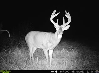 2445 Dickinson Rd, Effingham, KS 66023