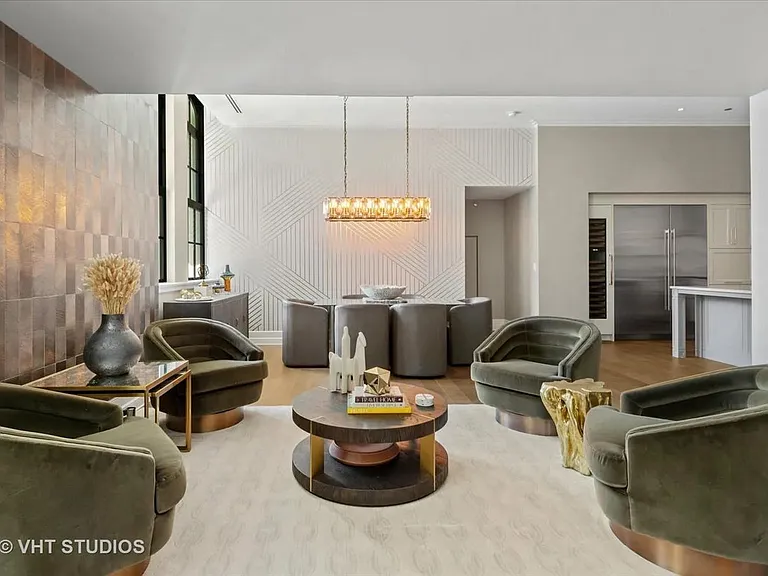 435 N Michigan Ave #401 — Photo 6