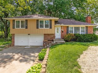 13520 Spring St, Grandview, MO 64030