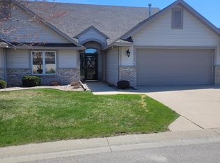 5224 Goodview Ln NW, Rochester, MN 55901