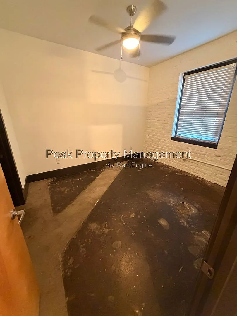 1 bed, 1.0 bath, 569 sqft, $1,225 — Photo 2