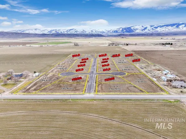 11 Pioneer Pl, Oakley, ID 83346