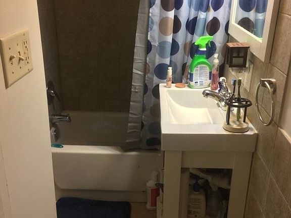 Bathroom with Tub Downstairs