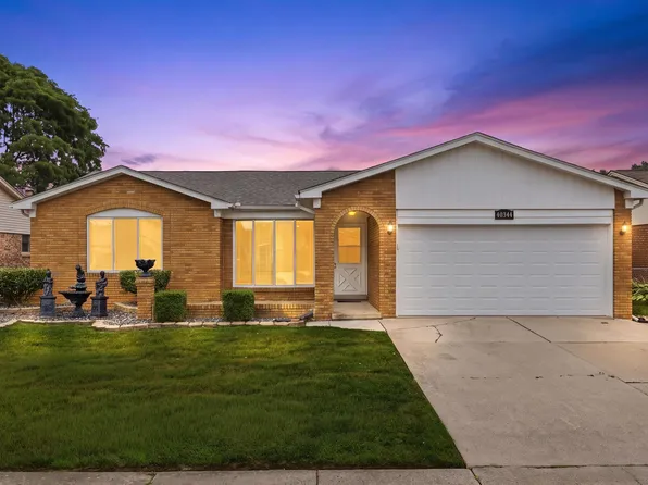 40344 Santoni Dr, Clinton Township, MI 48038