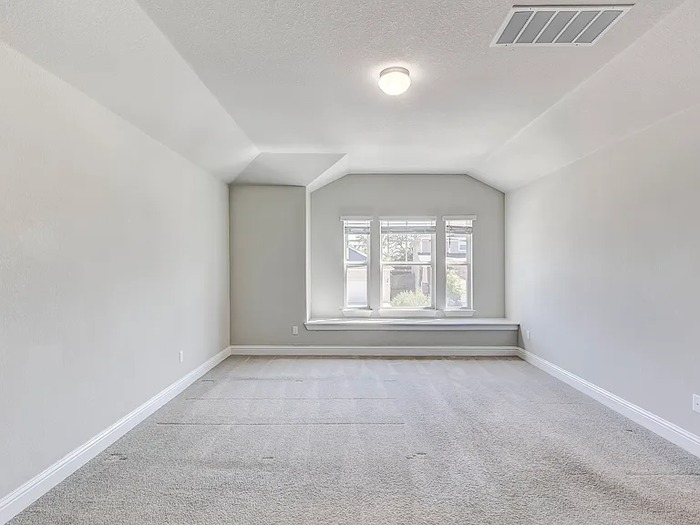 113 Riverhill Dr — Photo 30