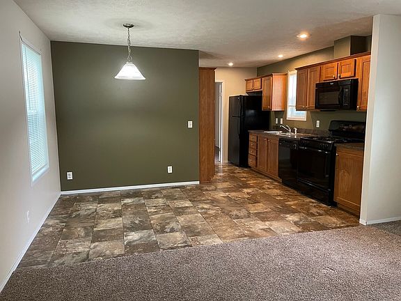 2nd image of 1158 Saskatoon Trl #305