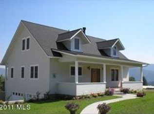 10519 Ski Hill Dr, Leavenworth, WA 98826