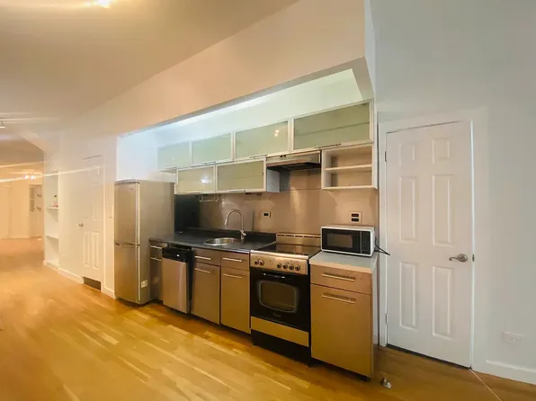 102 West 29th Street image 1 of 20