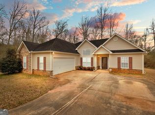 104 Autumn Ridge Dr, Griffin, GA 30224