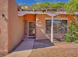 1904 Camino De Compania NW, Albuquerque, NM 87107