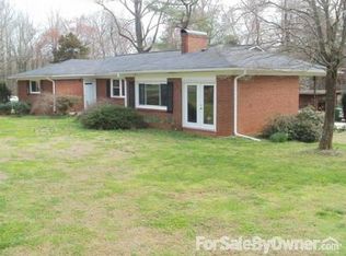 210 5th St NE, Conover, NC 28613