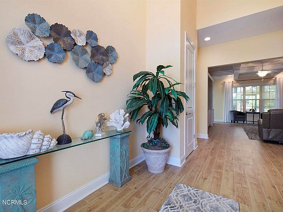 5th image of 8937 Chesterfield Dr NW