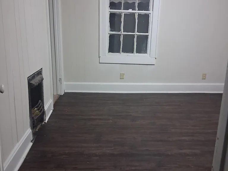 215 Maple St — Photo 4