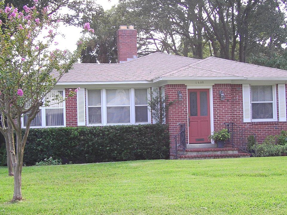 Cute Brick Bungalow