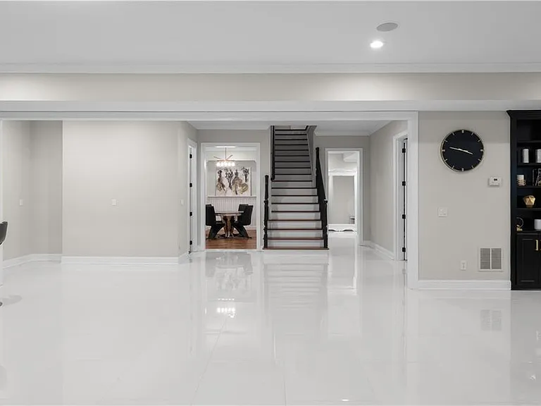 980 Fenimore Cir — Photo 57