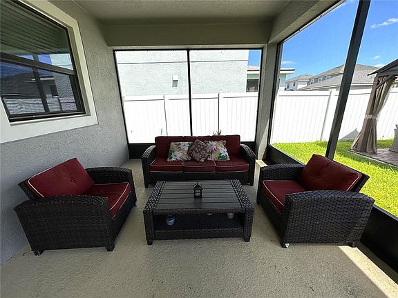 4th image of 2468 Annacella Ave