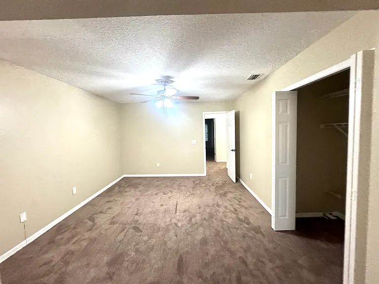 2800 Countryside Blvd #1-33 — Photo 6
