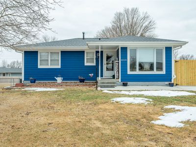 2215 N 5th Ave E, Newton, IA, 50208