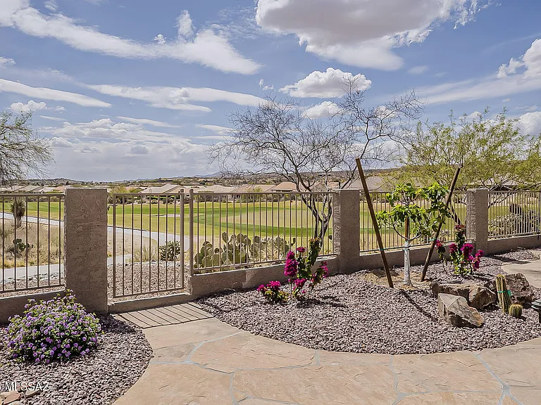 65473 E Rose Ridge Dr — Photo 49