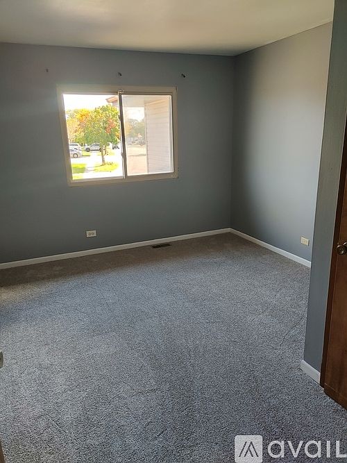 1st image of 118 Terry Dr #118