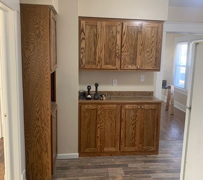 2nd image of 720 W Austin Blvd