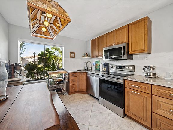 2nd image of 14964 Wildflower Lane #14964